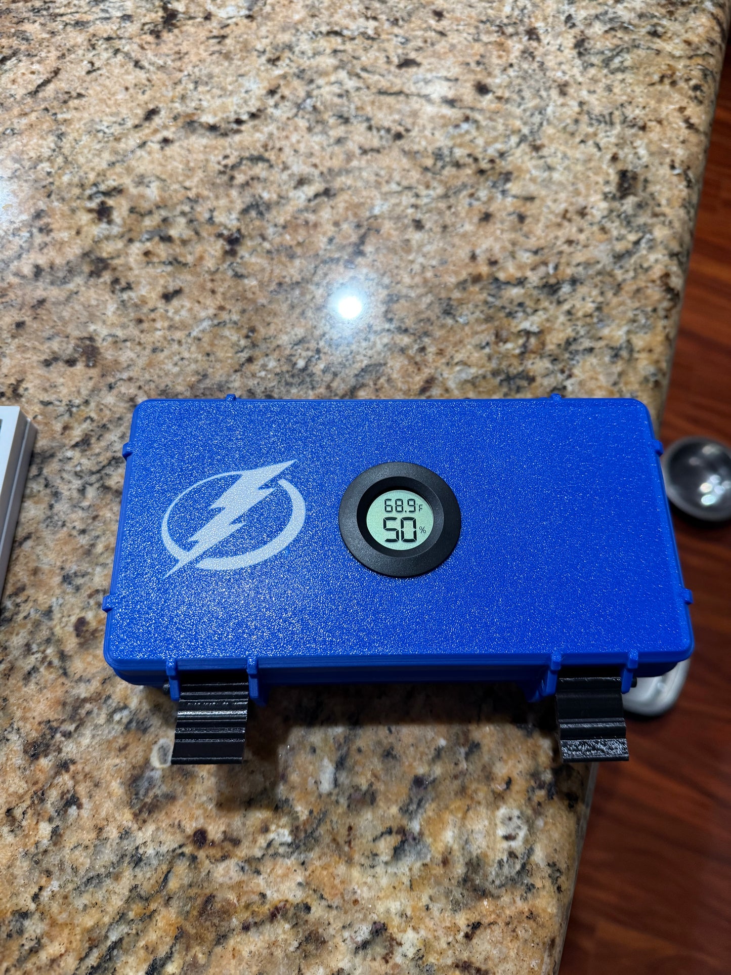 Custom 3D Printed Travel Humidor – Holds 5 Cigars + Accessories